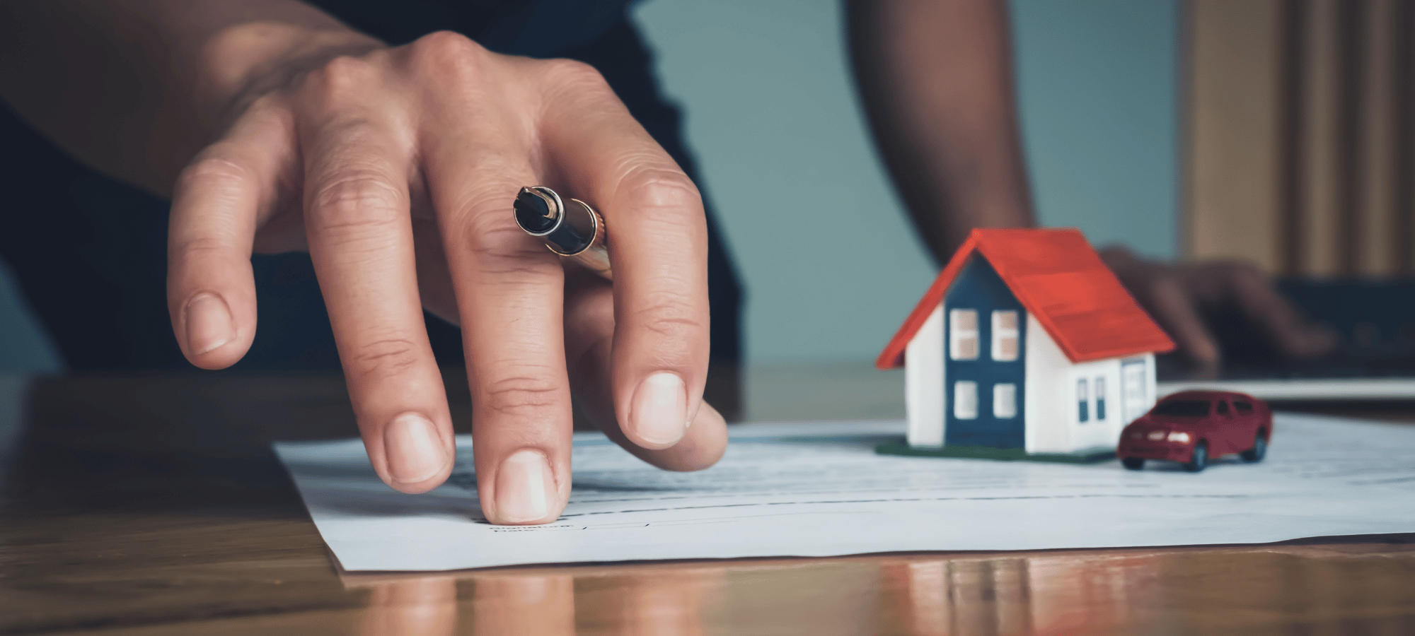 Cum să alegi cea mai bună soluție software de call center pentru agențiile imobiliare