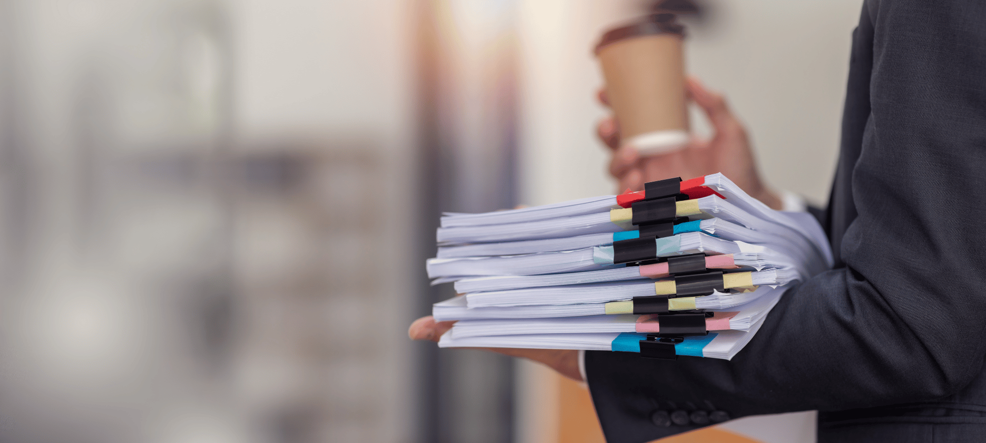 Cum îți transformă digitalizarea documentelor activitatea?